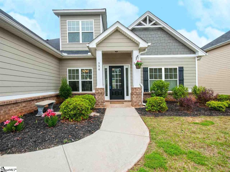 Property image 2 at 226 Lovelace Court, Simpsonville, SC 29681