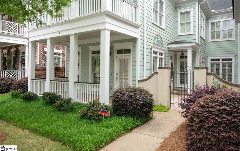 Property image 5 at 7 Rivoli Lane, Greenville, SC 29615
