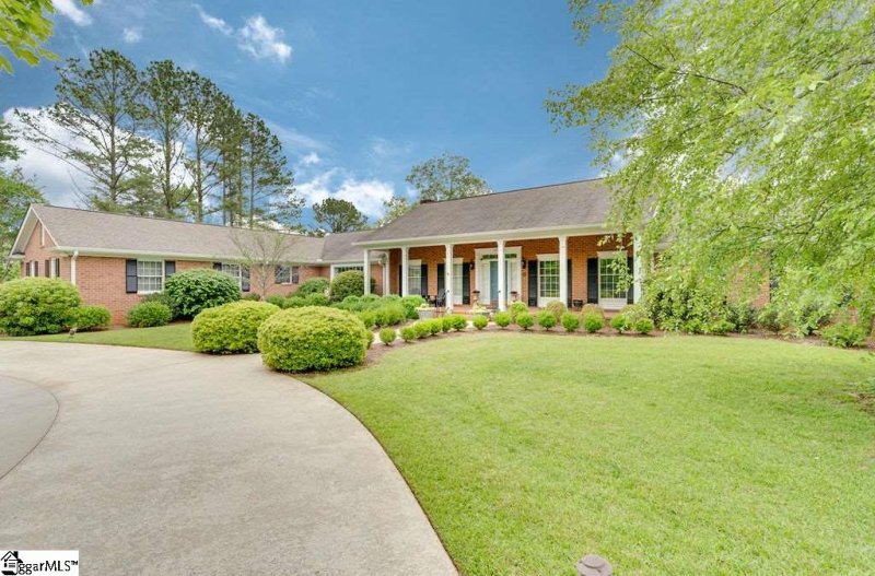 208 Fairway Drive
