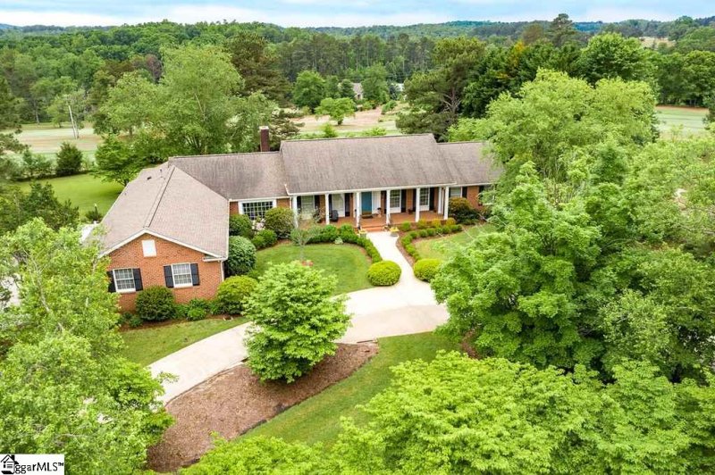 Property image 2 at 208 Fairway Drive, Pickens, SC 29671
