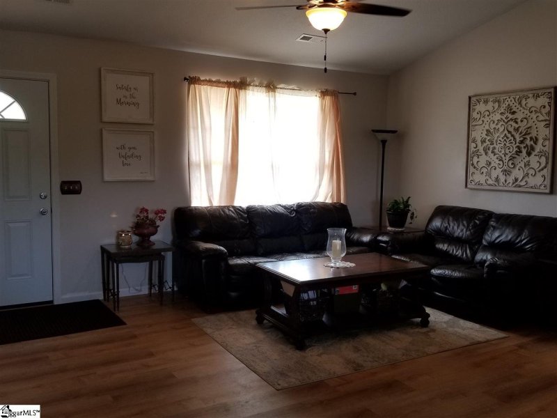 Property image 3 at 111 Blackbird Lane, Greenville, SC 29611