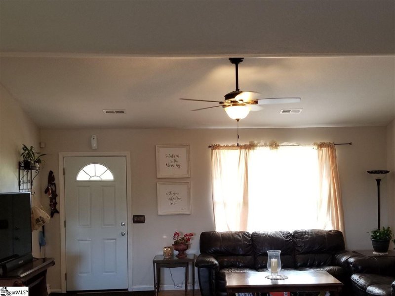 Property image 4 at 111 Blackbird Lane, Greenville, SC 29611