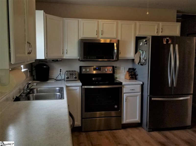 Property image 5 at 111 Blackbird Lane, Greenville, SC 29611