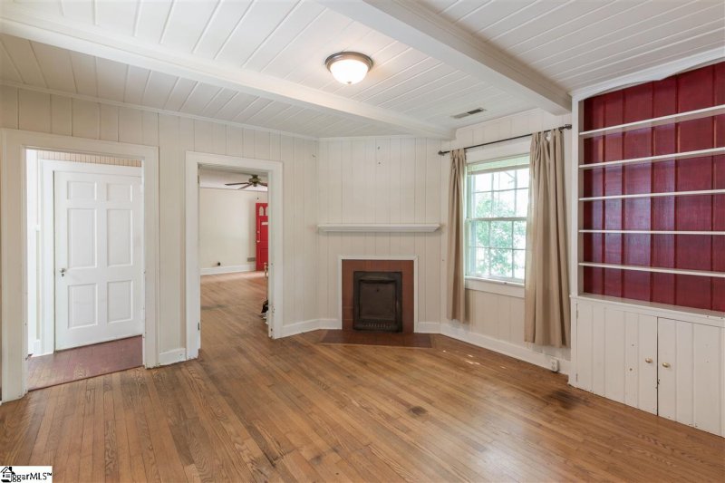 Property image 5 at 1 Wills Cap Court, Greer, SC 29651