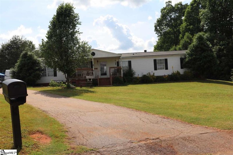 Property image 2 at 223 Glenda Lane, Easley, SC 29642
