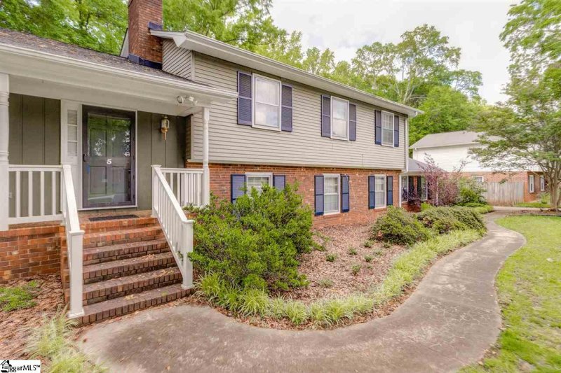 Property image 3 at 5 Donington Drive, Greenville, SC 29615