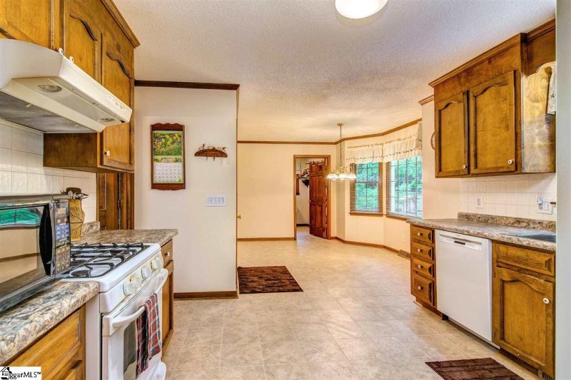Property image 4 at 415 Spring Meadow Road, Simpsonville, SC 29680