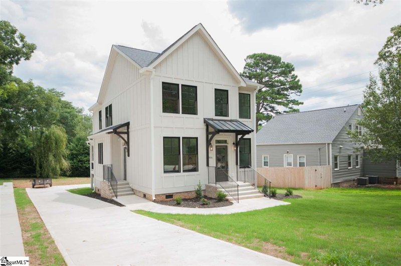 Property image 2 at 806 Summit Drive, Greenville, SC 29609