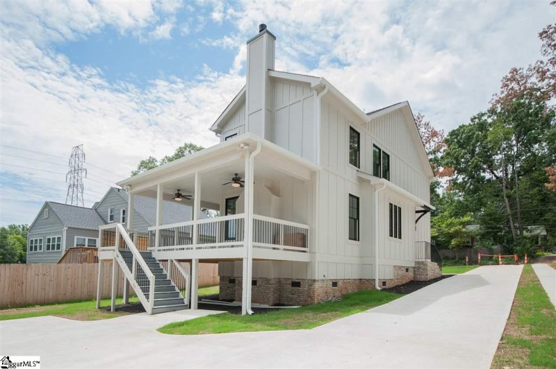 Property image 3 at 806 Summit Drive, Greenville, SC 29609