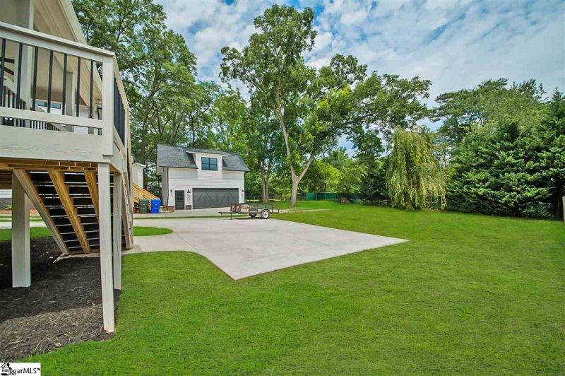 Property image 4 at 806 Summit Drive, Greenville, SC 29609