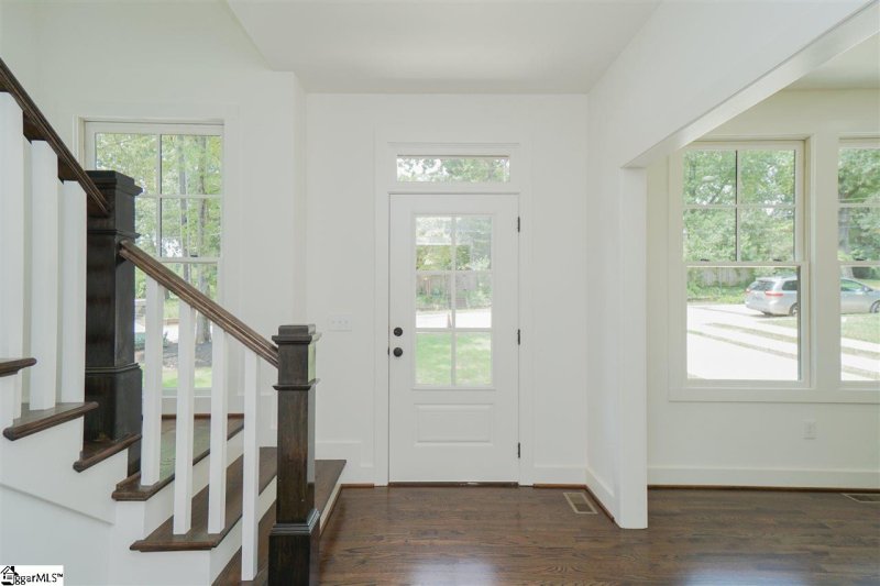 Property image 5 at 806 Summit Drive, Greenville, SC 29609