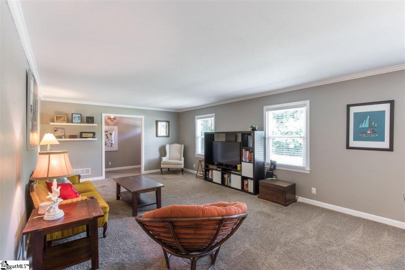 Property image 3 at 3306 E North Street, Greenville, SC 29615