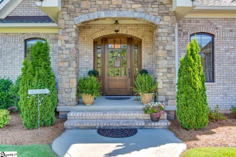 Property image 5 at 1 Charlestonplace Court, Greenville, SC 29615