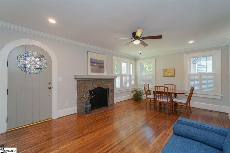 Property image 3 at 210 Augusta Drive, Greenville, SC 29605