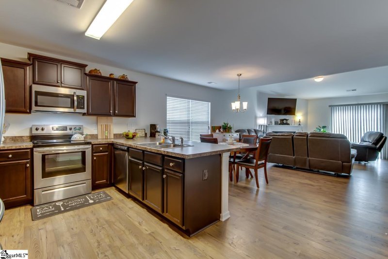 Property image 4 at 504 Heathridge Lane, Piedmont, SC 29673