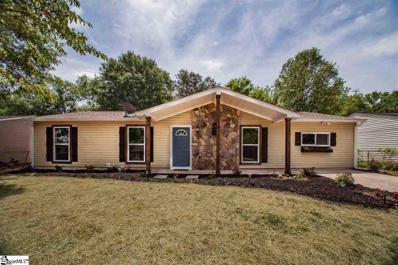 Property image 2 at 118 Osmond Drive, Taylors, SC 29687