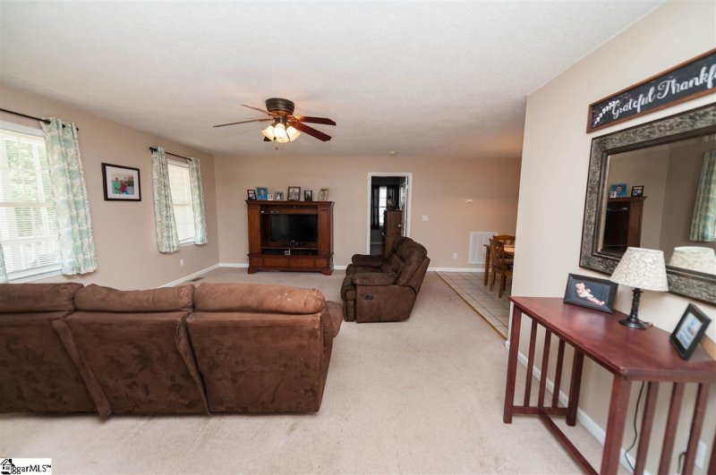 Property image 3 at 337 Timberwood Drive, Woodruff, SC 29388