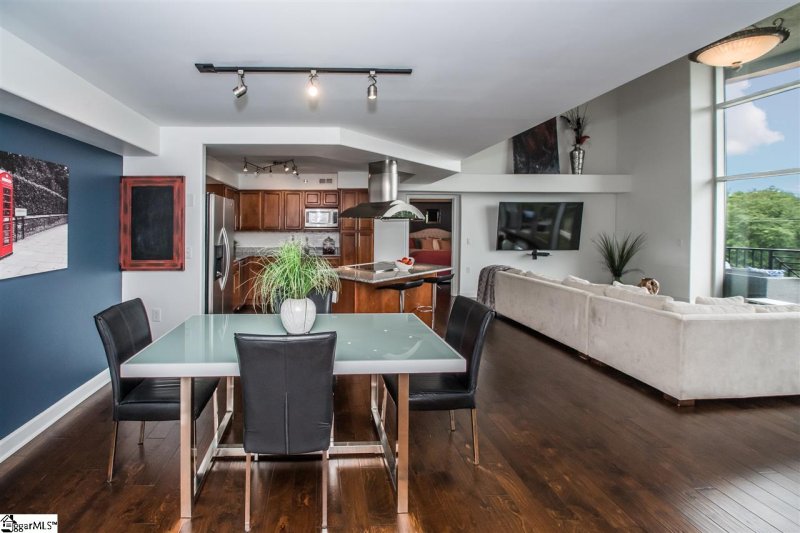 Property image 3 at 1001 S Church Street, Greenville, SC 29601