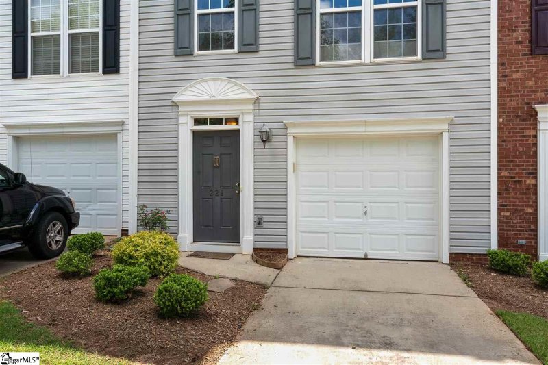 Property image 2 at 221 Cambria Court, Mauldin, SC 29662