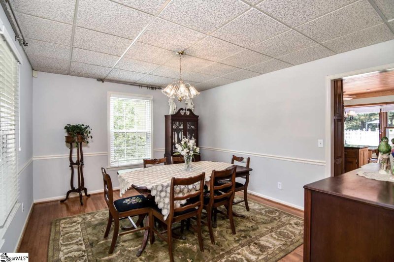 Property image 4 at 117 Tar Boulevard, Greenville, SC 29605