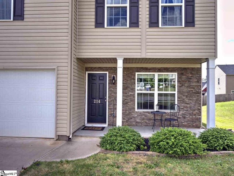 Property image 2 at 214 Pomegranate Lane, Wellford, SC 29385