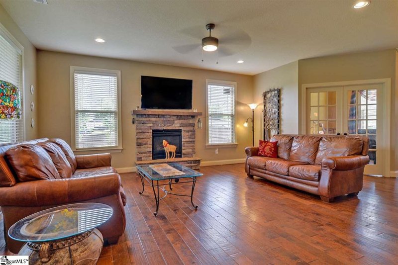 Property image 3 at 300 Tineke Way, Travelers Rest, SC 29690