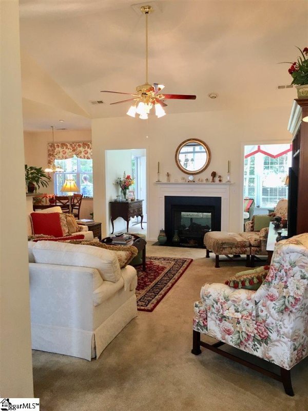 Property image 3 at 102 Hanging Moss Lane, Greenville, SC 29615