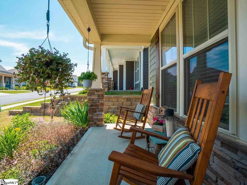 Property image 2 at 201 Rolling Creek Court, Taylors, SC 29687