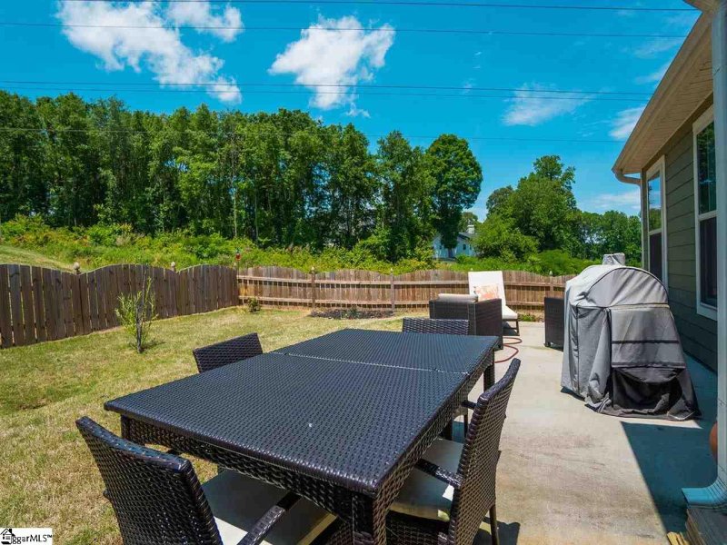 Property image 4 at 201 Rolling Creek Court, Taylors, SC 29687