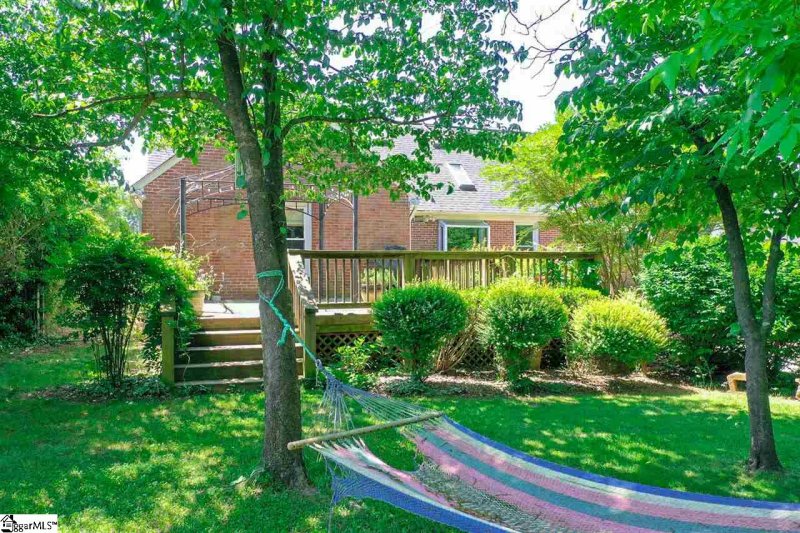 Property image 3 at 14 Primrose Lane, Greenville, SC 29607