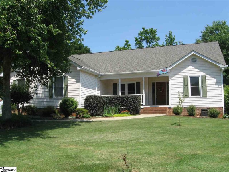 Property image 2 at 525 Wemberly Lane, Simpsonville, SC 29681