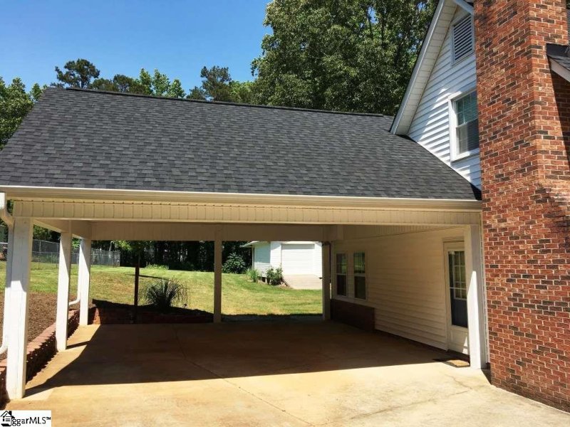 Property image 3 at 209 Yorktown Court, Easley, SC 29642