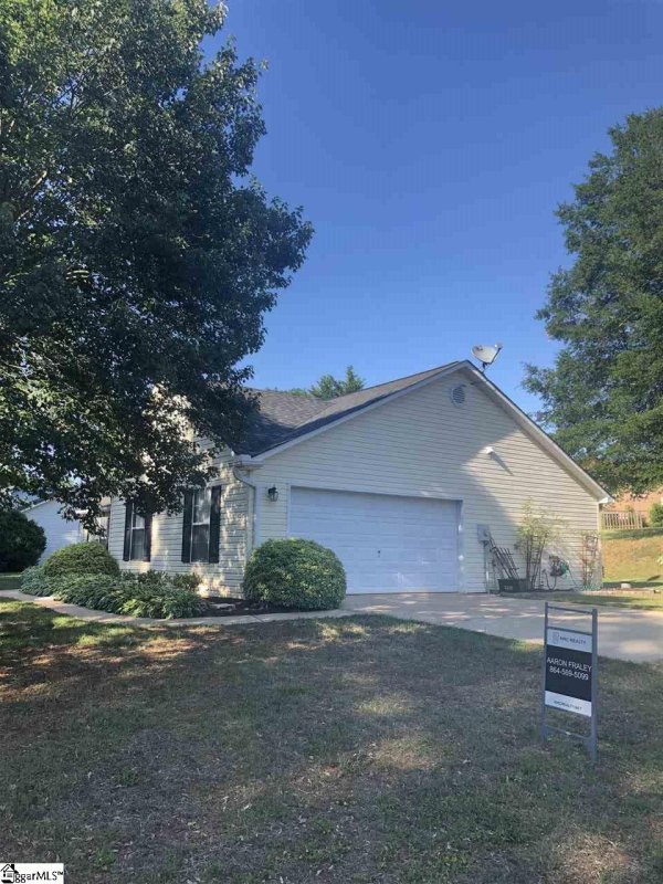 Property image 2 at 200 Harris Drive, Greer, SC 29651