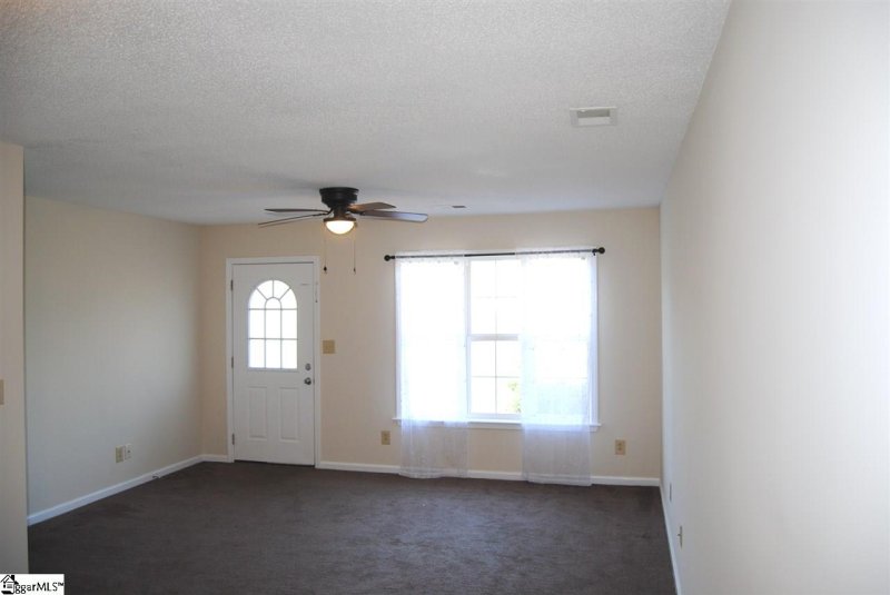 Property image 3 at 111 Essex Drive, Clinton, SC 29325