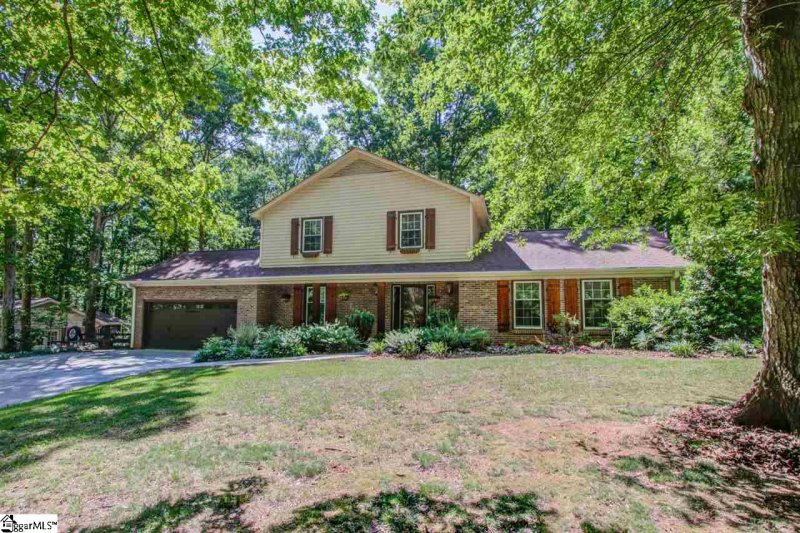 106 E BLACKGUM Court