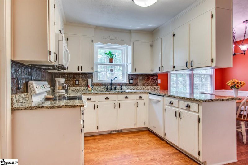 Property image 3 at 106 E BLACKGUM Court, Mauldin, SC 29662