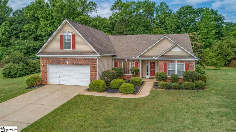 Property image 2 at 754 Golden Tanager Court, Greer, SC 29651