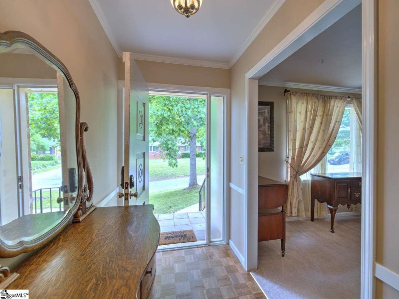 Property image 4 at 109 Wood Heights Avenue, Taylors, SC 29687