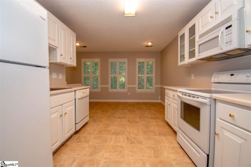 Property image 5 at 18 Creekside Way, Greenville, SC 29609