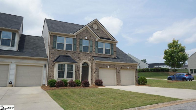 Property image 2 at 338 Bellerive Drive, Duncan, SC 29334