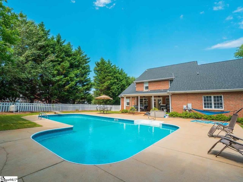 Property image 3 at 106 Deerpath Court, Greenville, SC 29617