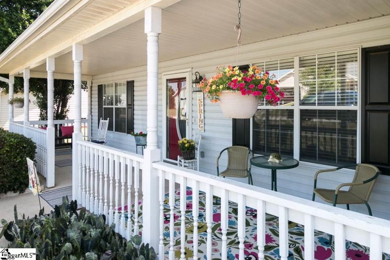 Property image 2 at 304 Hill Lane, Mauldin, SC 29662