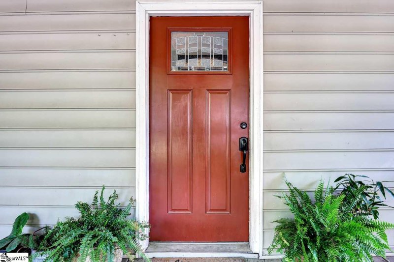 Property image 5 at 910 Hampton Avenue, Greenville, SC 29601