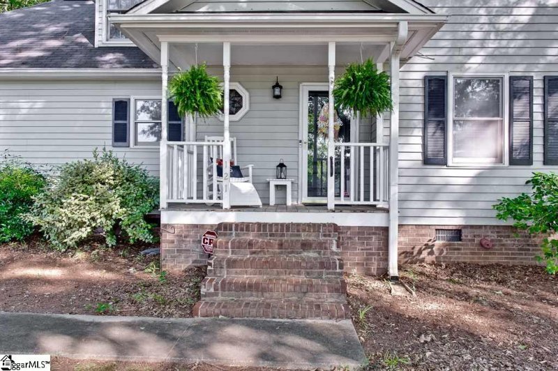 Property image 2 at 121 Wyatt Oaks Court, Easley, SC 29642