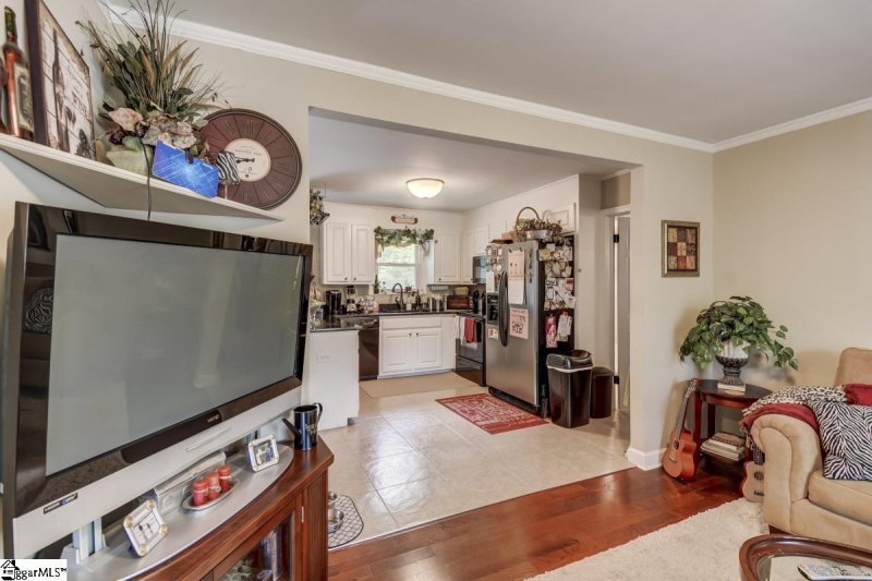 Property image 5 at 104 Cascade Drive, Greer, SC 29651