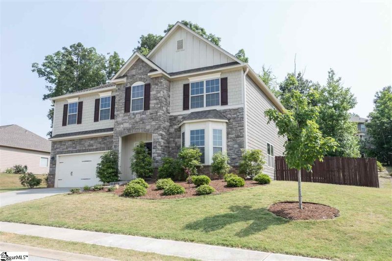 Property image 2 at 151 Carolina Oaks Drive, Fountain Inn, SC 29644