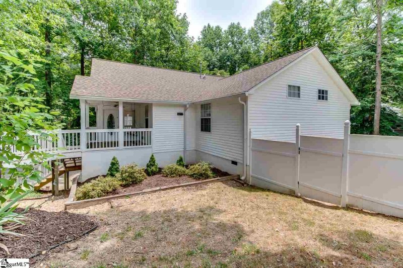 Property image 3 at 4 Quincy Court, Taylors, SC 29687