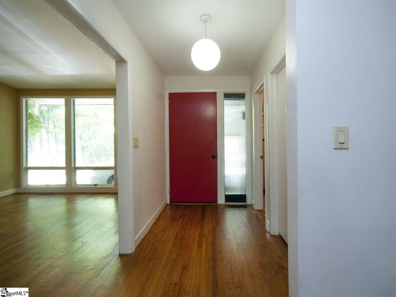 Property image 3 at 312 Fairview Drive, Greenville, SC 29609