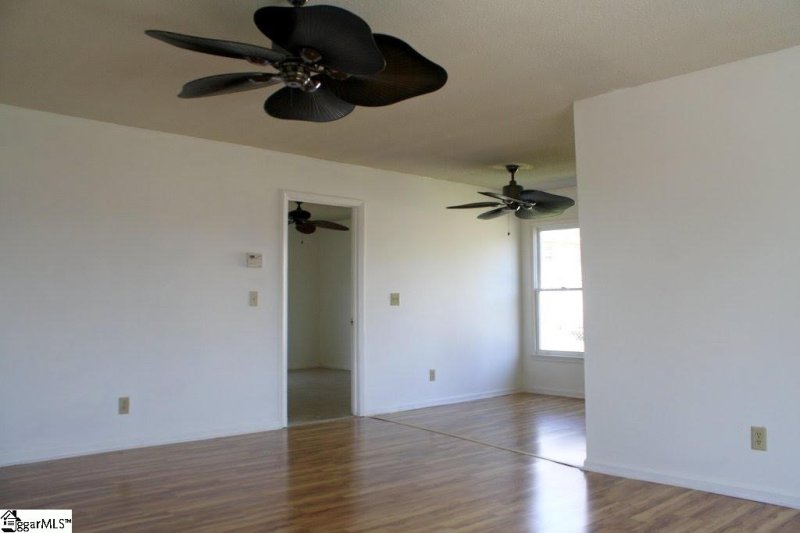 Property image 4 at 21 D Street, Greenville, SC 29611