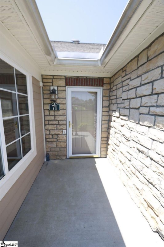 Property image 3 at 71 Fudora Circle, Simpsonville, SC 29681
